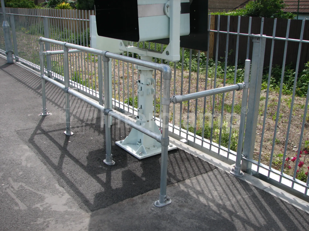 Rail platform tube clamp signage